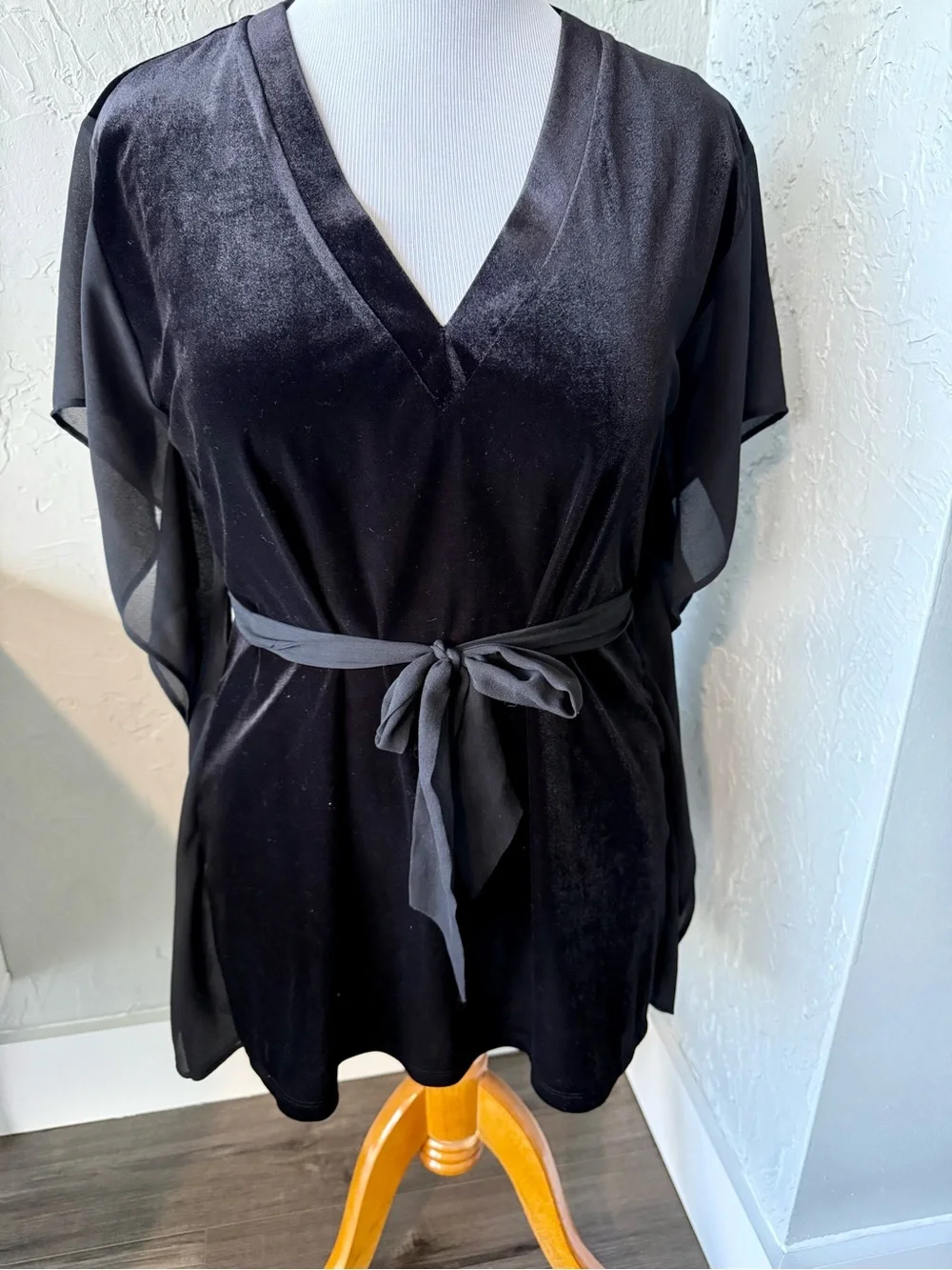 NWT, Michael Kors Black Stretch Velvet Mixed Media V neck Top (kimono style)